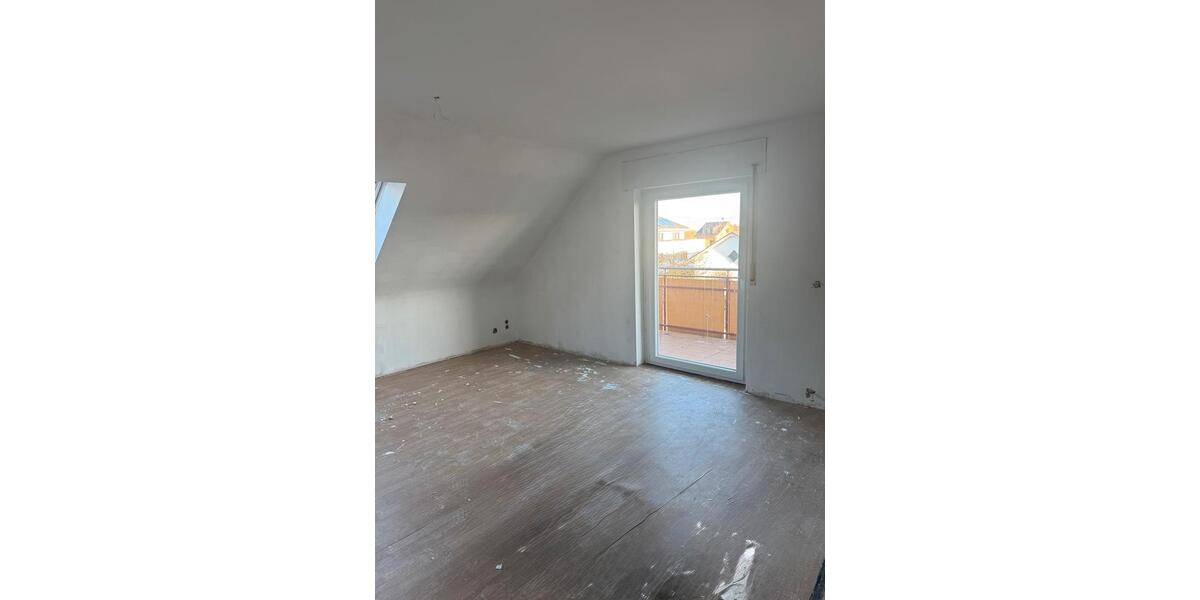 Dachgeschoßwohnung Seligenstadt - 3 Zimmer, 88 m&sup2;, 1.300&euro; | Angebot:25945231