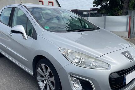 Peugeot 308 210.000 km 2.280 &euro; Stockstadt 63811