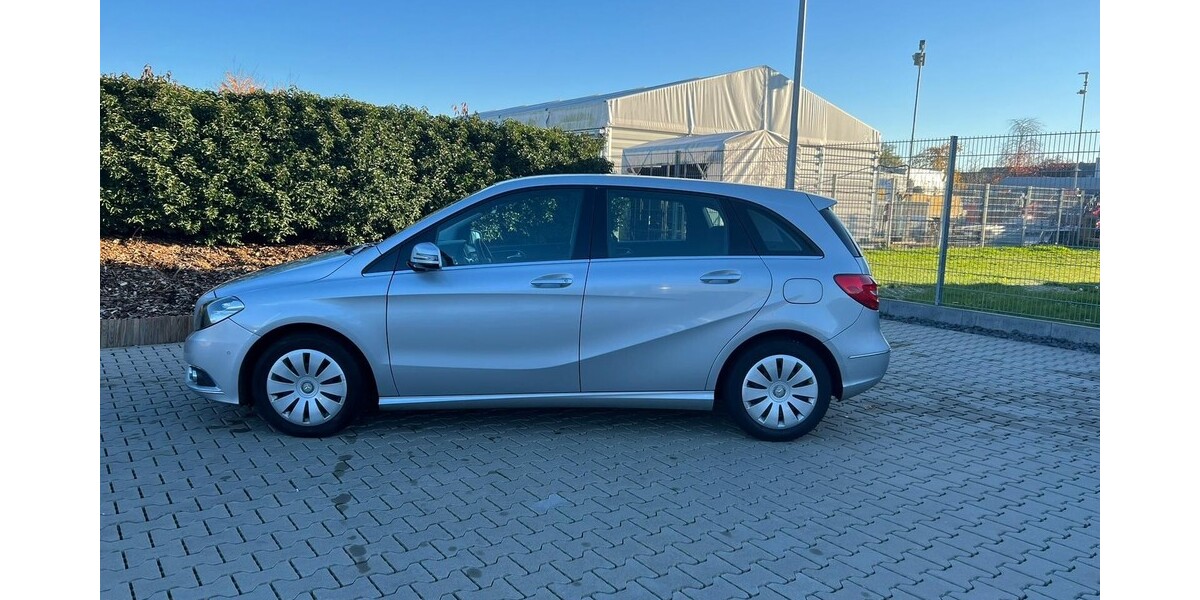 Mercedes-Benz b180 199.600 km 9.000 &euro; Heusenstamm 63150