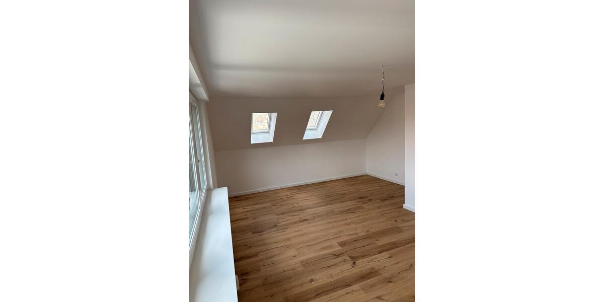 Dachgeschoßwohnung Linsengericht - 3 Zimmer, 75 m&sup2;, 900&euro; | Angebot:25833011