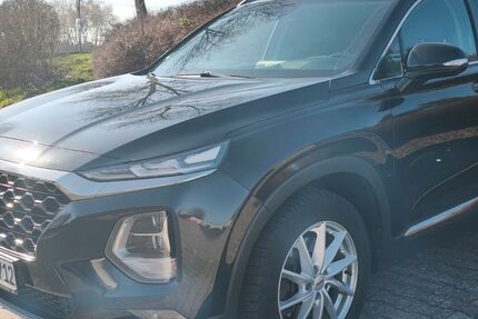Hyundai SANTA FE 94.800 km 25.700 &euro; Mühlheim am Main 63165