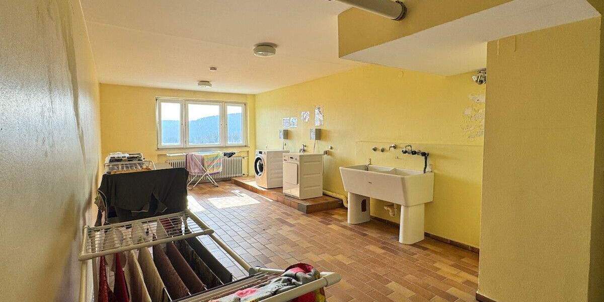 Etagenwohnung Bad König - 2 Zimmer, 63 m&sup2;, 137.000&euro; | Angebot:25698133