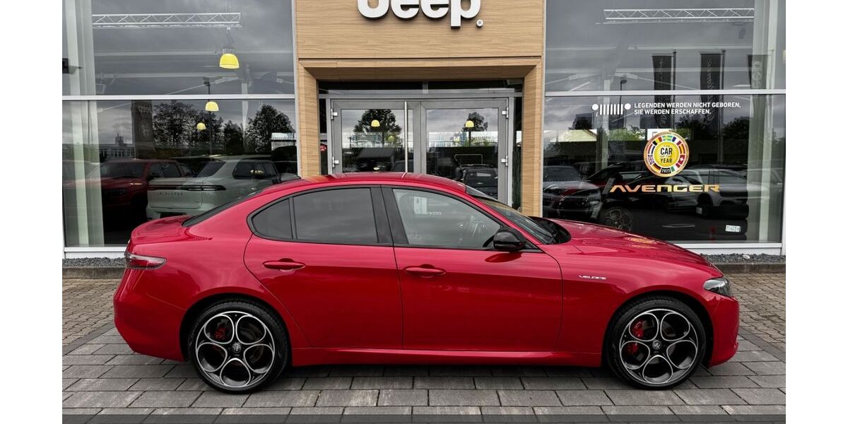 Alfa Romeo Giulia 37.688 km 41.890 &euro; Aschaffenburg 63741
