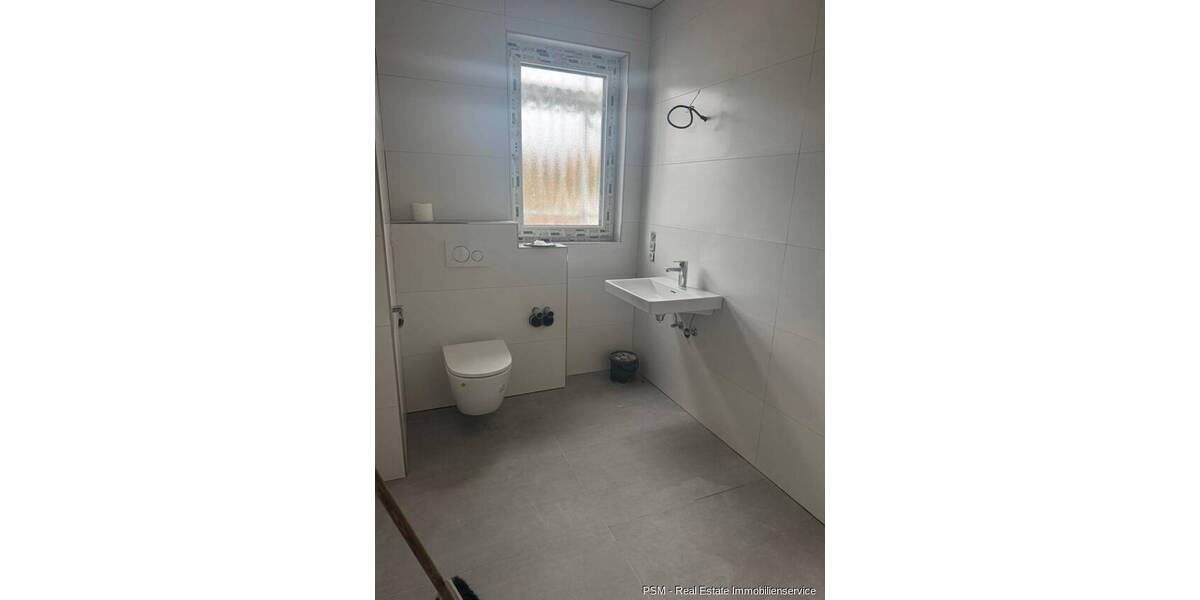 Etagenwohnung Mühlheim - 3 Zimmer, 85 m&sup2;, 1.350&euro; | Angebot:26358377