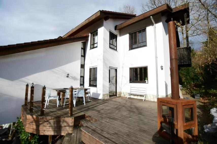 Einfamilienhaus Brensbach - 3 Zimmer, 210 m&sup2;, 1.800&euro; | Angebot:25581573