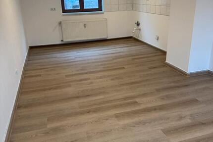 Haus Biebergemünd - 4 Zimmer, 130 m&sup2;, 900&euro; | Angebot:25791227