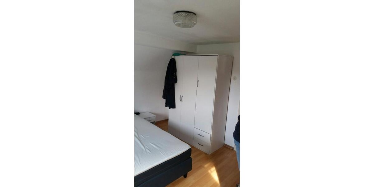 Dachgeschoßwohnung Faulbach - 2 Zimmer, 33 m&sup2;, 320&euro; | Angebot:25978852