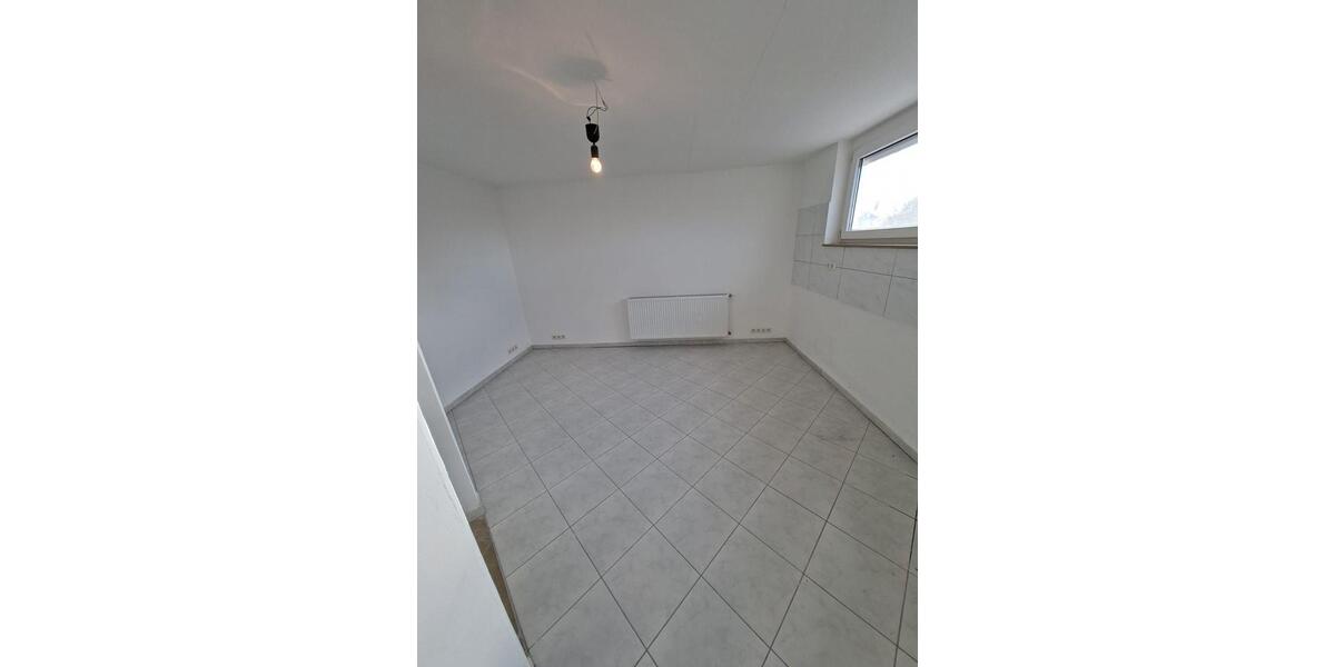 Dachgeschoßwohnung Hanau Groß-Steinheim - 4 Zimmer, 113 m&sup2;, 950&euro; | Angebot:26213449