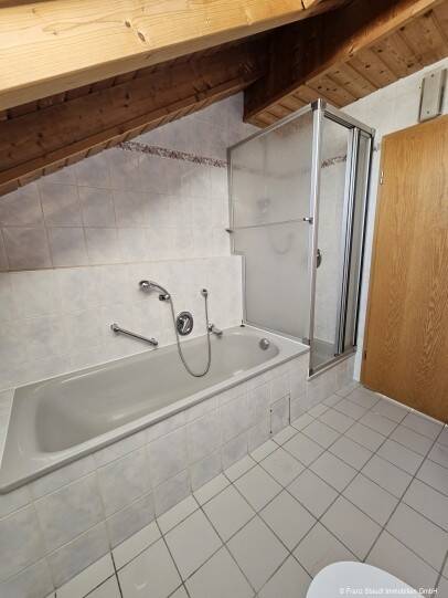 Etagenwohnung Aschaffenburg Schweinheim - 2 Zimmer, 59 m&sup2;, 225.000&euro; | Angebot:25770252