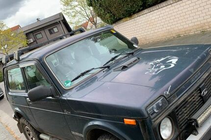 Lada Niva 118.307 km 2.900 &euro; Rödermark 63322