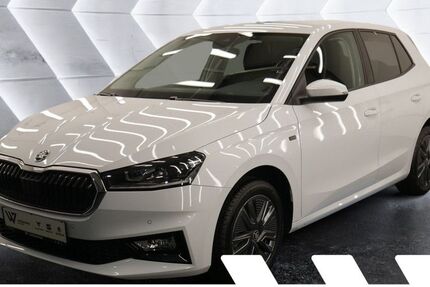 Skoda Fabia 14.391 km 22.690 &euro; Gelnhausen 63571