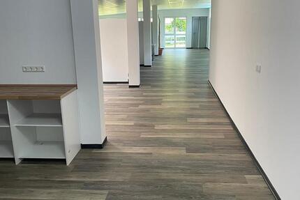 Gewerbeobjekt Hanau Groß-Steinheim - 1.600&euro; | Angebot:25807830