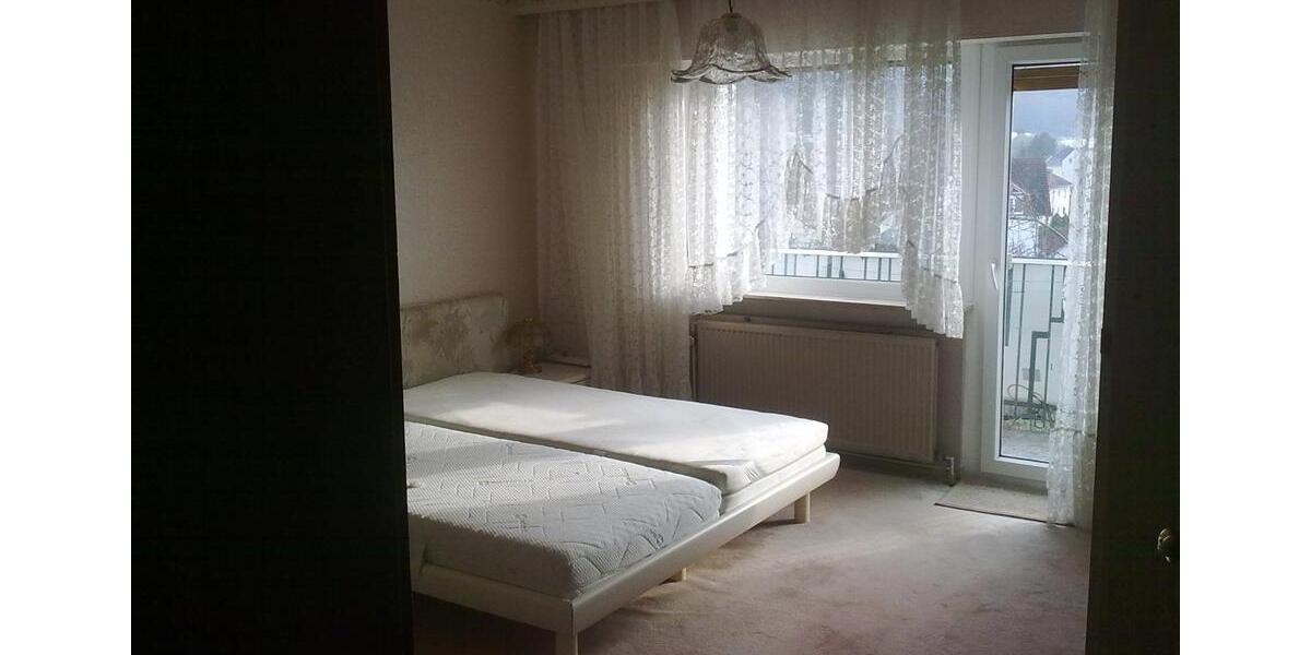 Erdgeschoßwohnung Freigericht - 6 Zimmer, 125 m&sup2;, 1.350&euro; | Angebot:25025023