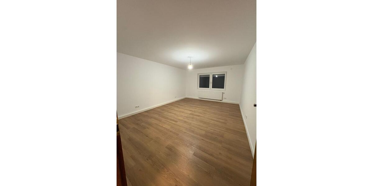 Etagenwohnung Ronneburg - 3 Zimmer, 120 m&sup2;, 1.550&euro; | Angebot:25987638