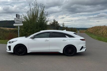 Kia pro ceed / ProCeed 96.000 km 18.500 &euro; Klingenberg 63911