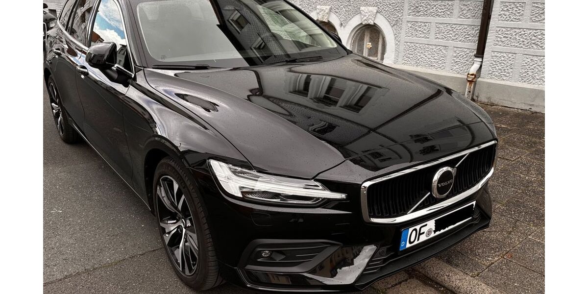 Volvo V60 6.900 km 32.900 &euro; Obertshausen 63179