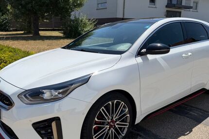 Kia pro ceed / ProCeed 91.733 km 19.999 &euro; Freudenberg 97896