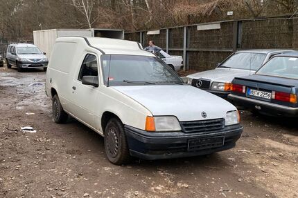 Opel Kadett 165.000 km 2.500 &euro; Hanau 63457