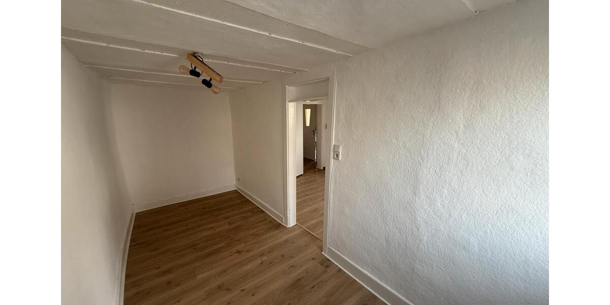 Einfamilienhaus Schöllkrippen - 2.5 Zimmer, 75 m&sup2;, 850&euro; | Angebot:25907279