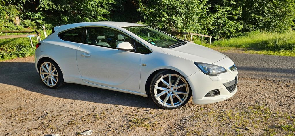 Opel Astra 269.000 km 4.800 &euro; Krombach 63829