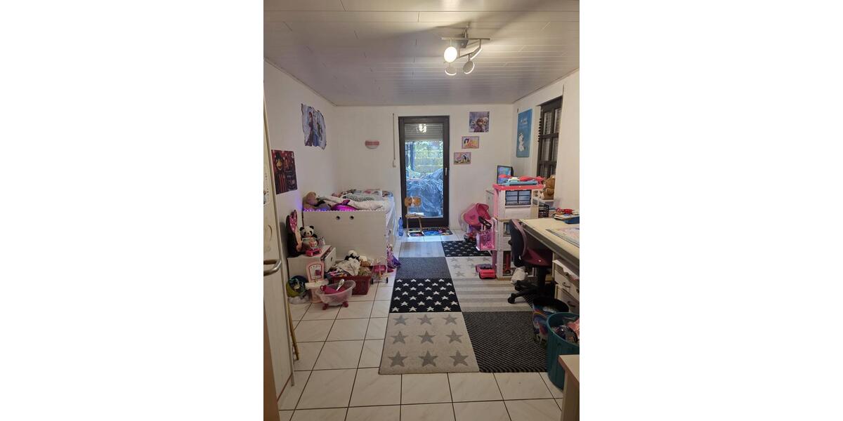 Reihenhaus Hasselroth - 5.5 Zimmer, 130 m&sup2;, 215.000&euro; | Angebot:26133953