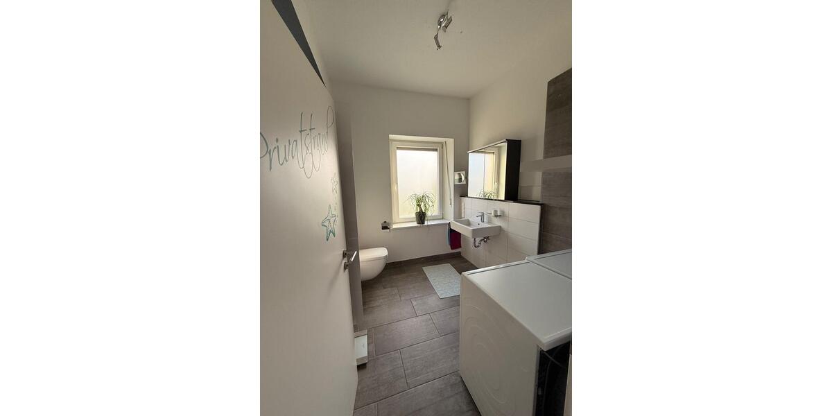 Etagenwohnung Hösbach - 4 Zimmer, 135 m&sup2;, 330.000&euro; | Angebot:25793998