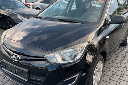 Hyundai i20 80.000 km 4.699 &euro; Stockstadt a.M. 63811