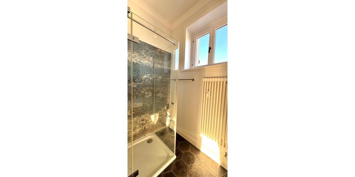 Etagenwohnung Gelnhausen - 4 Zimmer, 160 m&sup2;, 2.500&euro; | Angebot:25449490