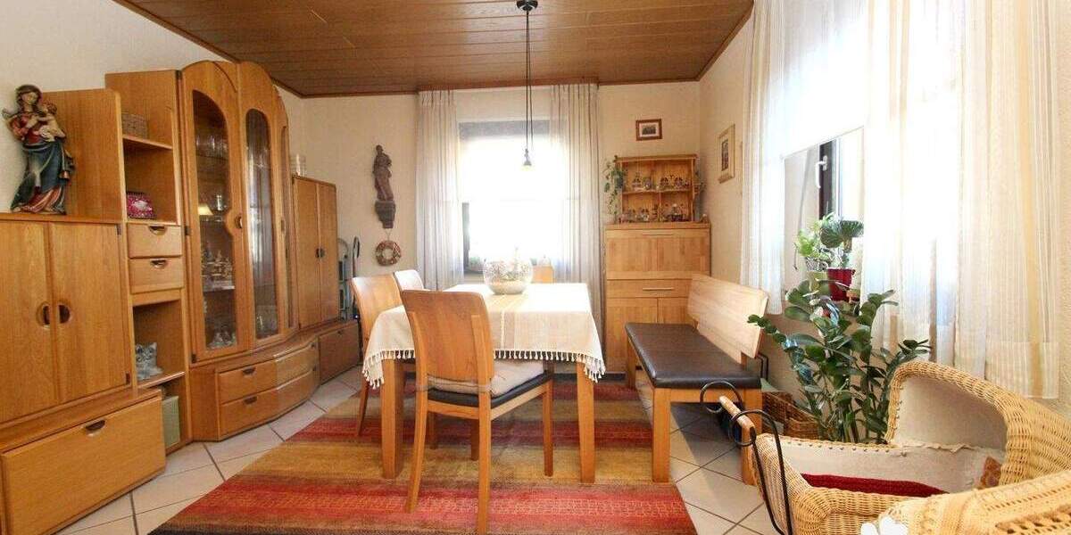 Einfamilienhaus Weibersbrunn - 6 Zimmer, 136 m&sup2;, 329.000&euro; | Angebot:25693720