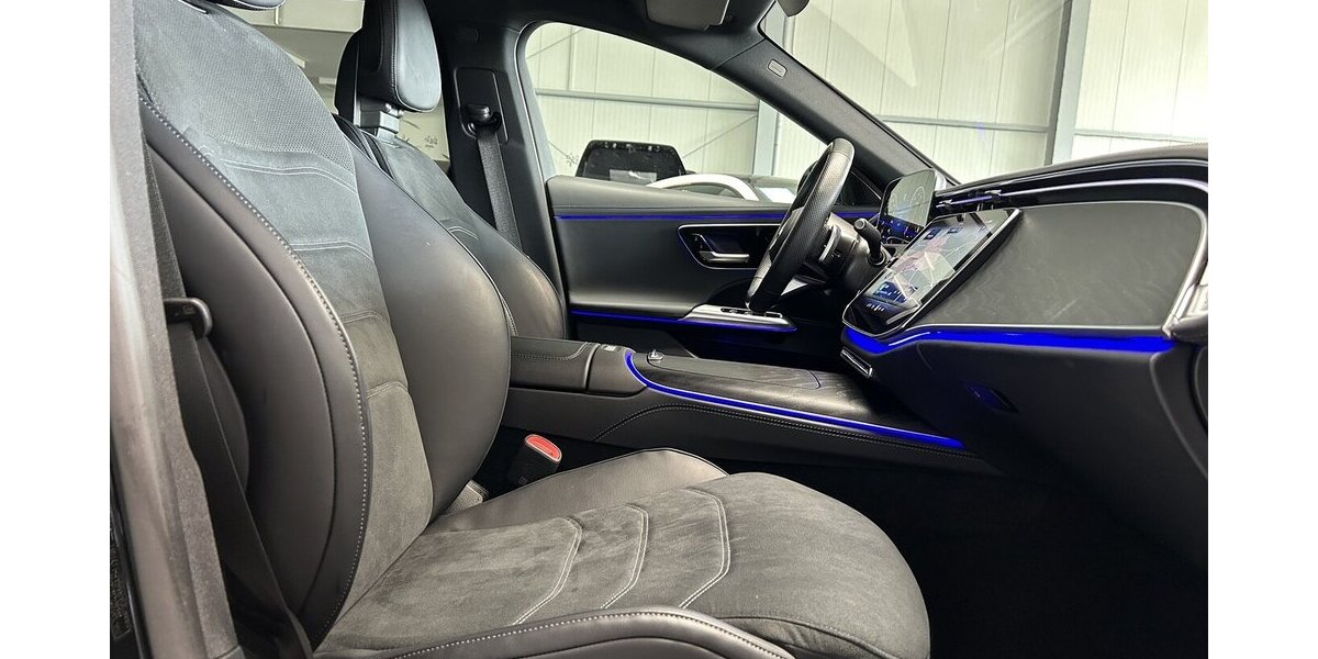 Mercedes-Benz E 200 T AMG DISTRONIC-NIGHT-AHK-LENKRADHEIZUNG! 39.999 km 43.499 &euro; Groß-Umstadt 64823