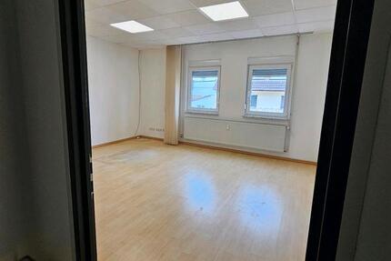 Gewerbeobjekt Dietzenbach - 750&euro; | Angebot:26109529