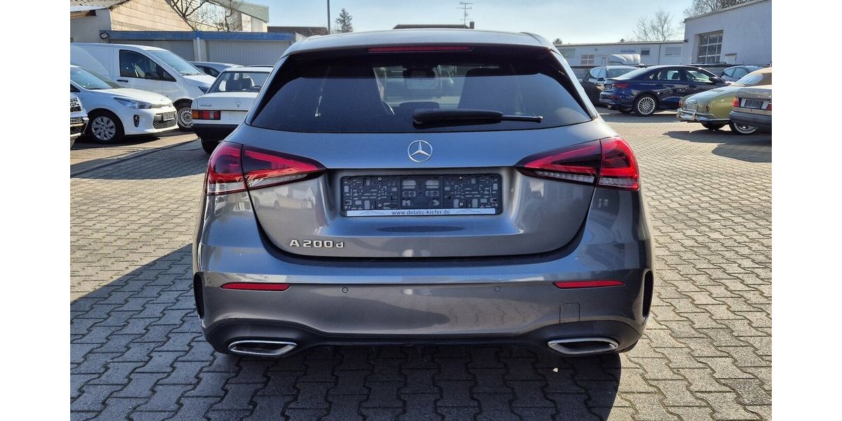 Mercedes-Benz A 200 d AMG Line Automatik, Navi, Rückfahrkamera, 211.222 km 16.390 &euro; Rodgau 63110