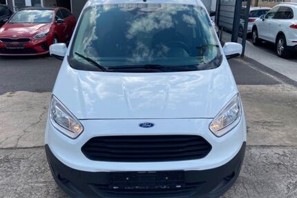 Ford Transit Courier 122.000 km 8.990 &euro; Hanau 63450