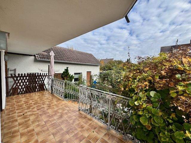 Mehrfamilienhaus, Wohnhaus Schaafheim - 9 Zimmer, 196 m&sup2;, 574.000&euro; | Angebot:25698123