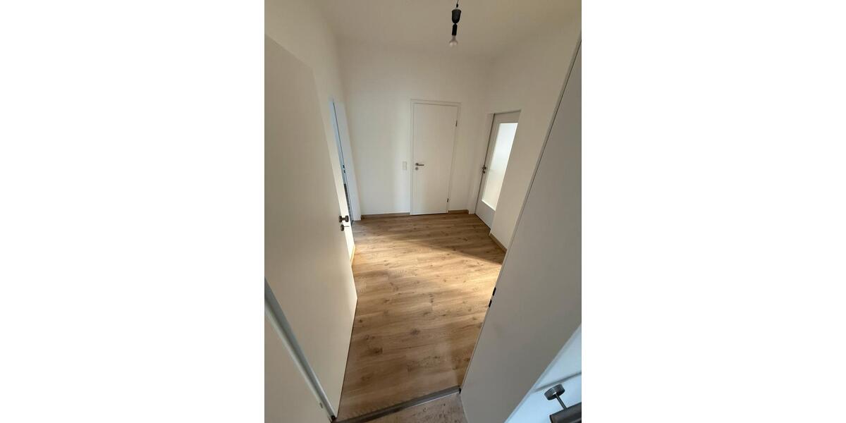 Etagenwohnung Kleinwallstadt - 3 Zimmer, 70 m&sup2;, 900&euro; | Angebot:25103240