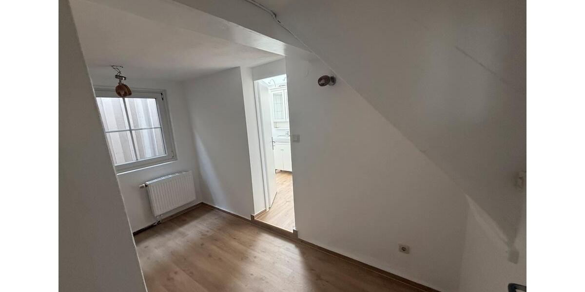 Einfamilienhaus Schöllkrippen - 2.5 Zimmer, 75 m&sup2;, 850&euro; | Angebot:25907279