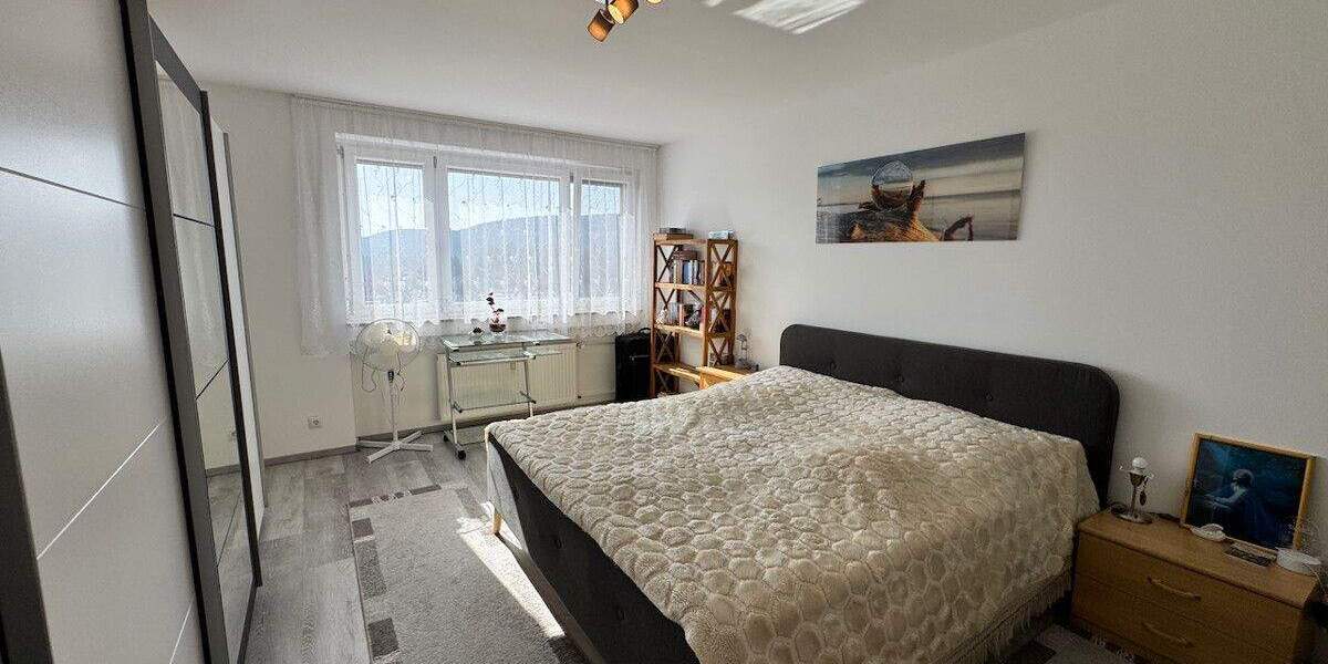 Etagenwohnung Bad König - 2 Zimmer, 63 m&sup2;, 137.000&euro; | Angebot:25698133