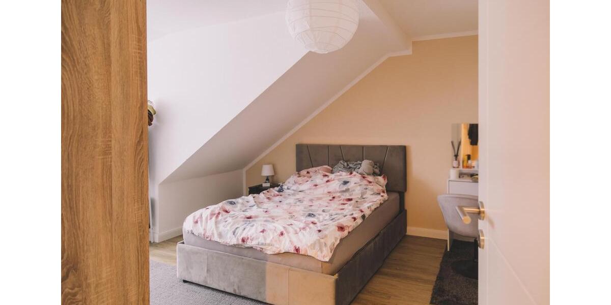 Dachgeschoßwohnung Hanau - 2 Zimmer, 68 m&sup2;, 900&euro; | Angebot:26296793