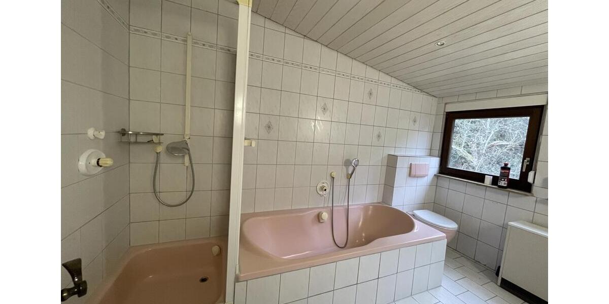 Dachgeschoßwohnung Collenberg - 3 Zimmer, 92 m&sup2;, 800&euro; | Angebot:24878751