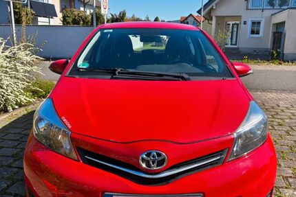 Toyota Yaris 57.264 km 7.300 &euro; Niedernberg 63843
