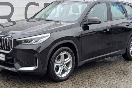 BMW iX1 29.277 km 30.466 &euro; Hainburg 63512