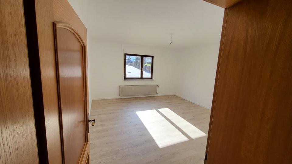 Etagenwohnung Linsengericht - 3.5 Zimmer, 120 m&sup2;, 1.100&euro; | Angebot:26649777