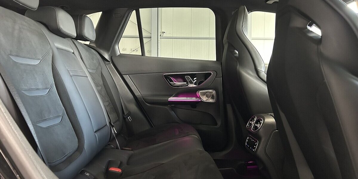 Mercedes-Benz GLC 63 AMG S E PERFORMANCE PREMIUM+ DISTRONIC 4M 38.418 km 83.489 &euro; Groß-Umstadt 64823