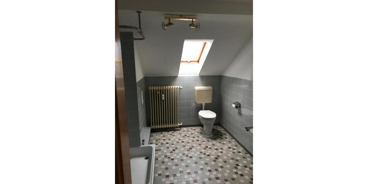 Dachgeschoßwohnung Hösbach - 1.5 Zimmer, 60 m&sup2;, 590&euro; | Angebot:26044242