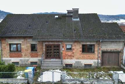 Haus Biebergemünd - 6 Zimmer, 190 m&sup2;, 290.000&euro; | Angebot:25084906