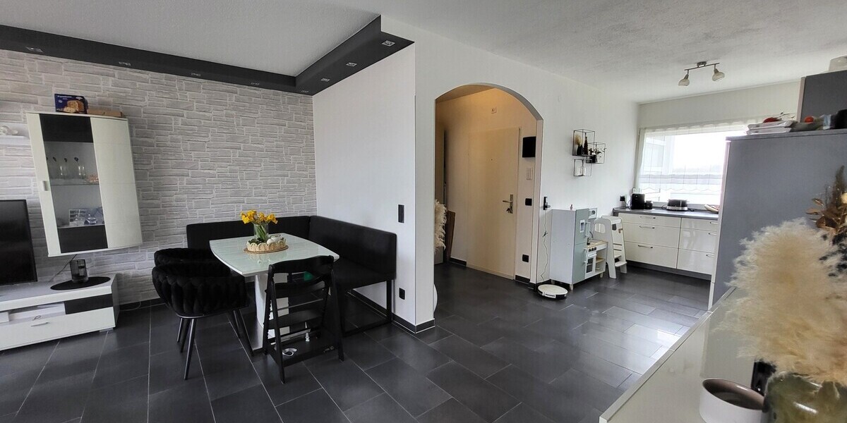 Modern sanierte 3 Zimmer-ETW in Ruhe und Blicklage - Etagenwohnung Bruchköbel | Angebot:26348249