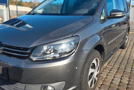 VW Touran 134.400 km 6.500 &euro; Kleinostheim 63801