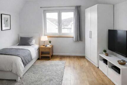 Haus Obertshausen - 7 Zimmer, 200 m&sup2;, 2.600&euro; | Angebot:26000095