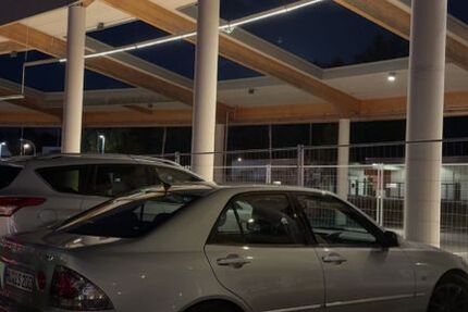 Lexus IS 200 133.000 km 10.500 &euro; Maintal 63477