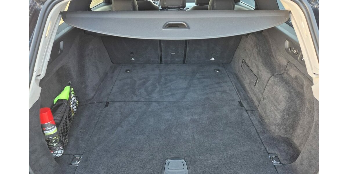 Mercedes-Benz E 400 d T 4M Standheizung, Rückfahrkamera, AHK, Co 200.000 km 19.490 &euro; Rodgau 63110